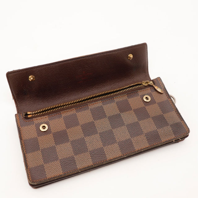 Anneau D latéral du portefeuille Louis Vuitton Accordéon Damier Ébène — AMANA Vintage