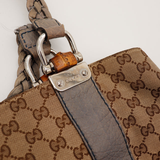 Pormenor placa Gucci e bambu mala Tote vintage autêntica — AMANA Vintage