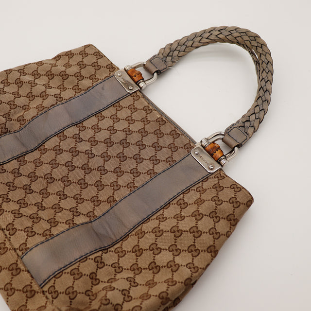 Pormenor alças entrançadas e fixação de bambu mala Gucci Tote vintage autêntica — AMANA Vintage