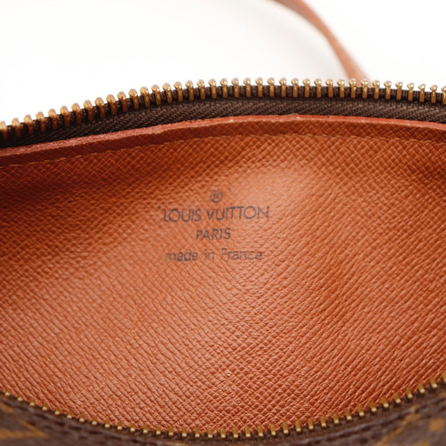 Détail des passants Louis Vuitton Papillon 26 cuir marron occasion authentique — AMANA Vintage