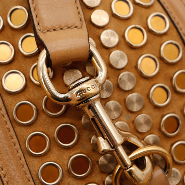 Détail fermoir piston Gucci Jackie signature — AMANA Vintage