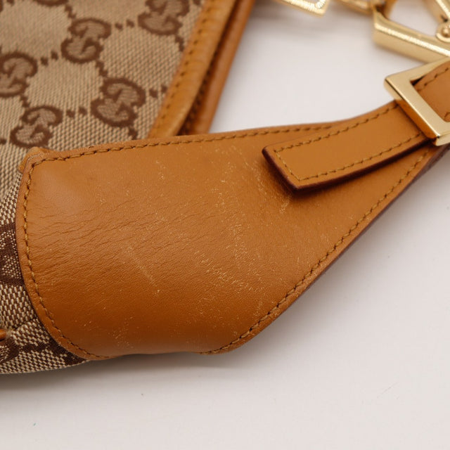 Détail attache anse cuir Gucci New Jackie occasion authentique — AMANA Vintage