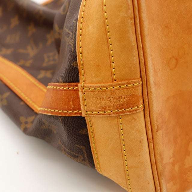Vue du fond Louis Vuitton Noé cuir vachette occasion authentique — AMANA Vintage