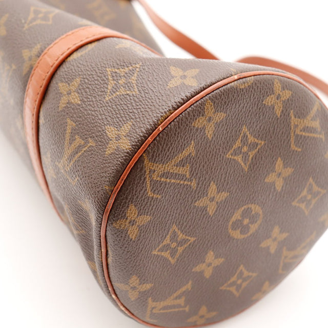 Detail fond toile Monogram Louis Vuitton Papillon 26 — AMANA Vintage