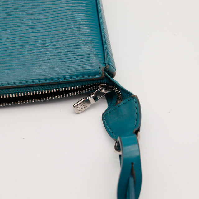 The Clutch Accessoires Épi Louis Vuitton