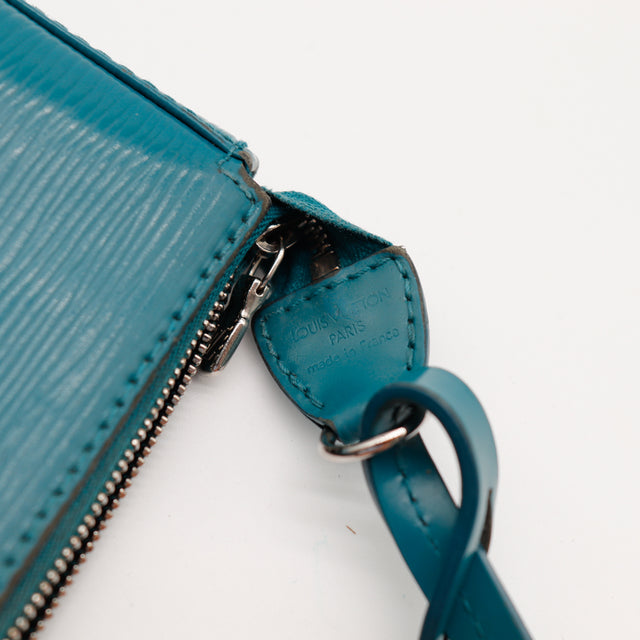 The Clutch Accessoires Épi Louis Vuitton