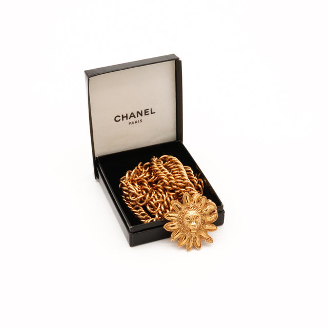 La Cinturón Chanel León