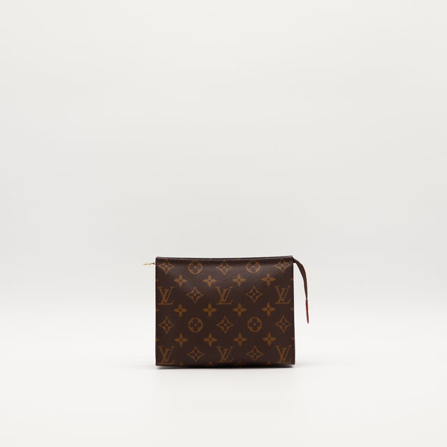 La Pochette Toilette 19 Louis Vuitton