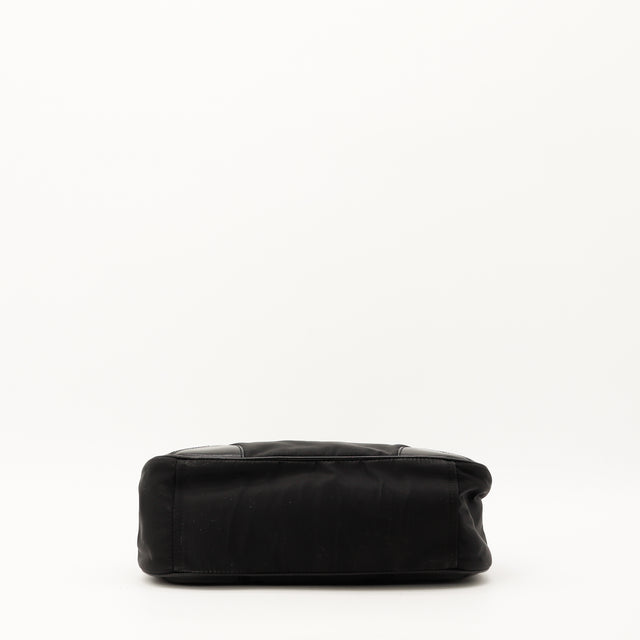 Amana-vintage-affordable-luxury-bags-bag-details-pre-owned-speedy-dior-pre-owned-exclusive-authentic-vuitton-bag-noé-papillon