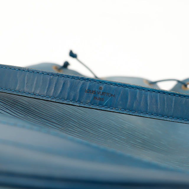 Amana-vintage-sacs-de-luxe-pas-cher-bag-details-occasion-speedy-dior-seconde-main-exclusif-sac-vuitton-authentique-noé-papillon