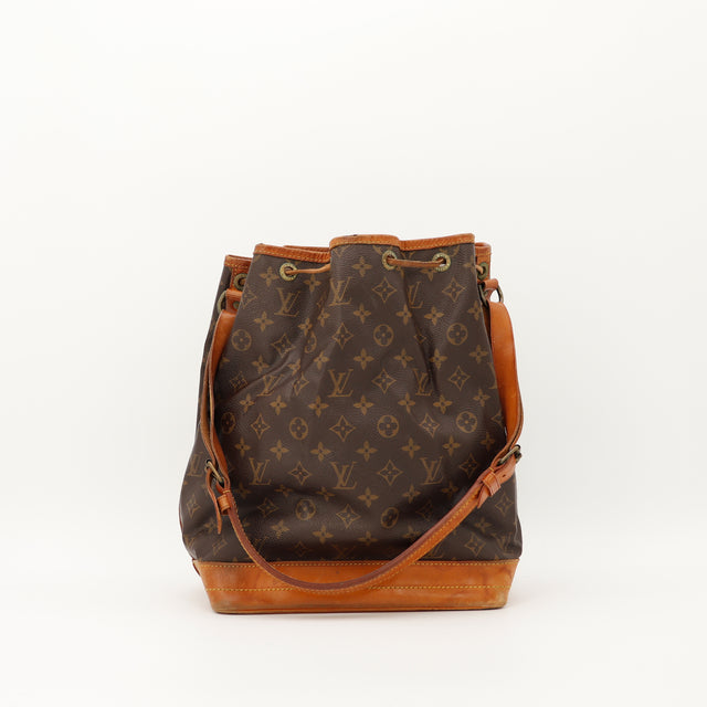 Amana-vintage-sacs-de-luxe-pas-cher-bag-details-occasion-speedy-dior-seconde-main-exclusif-sac-vuitton-authentique-noé-papillon