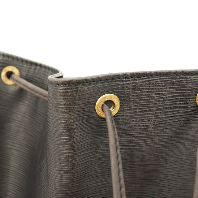 Amana-vintage-sacs-de-luxe-pas-cher-bag-details-occasion-speedy-dior-seconde-main-exclusif-sac-vuitton-authentique-noé-papillon