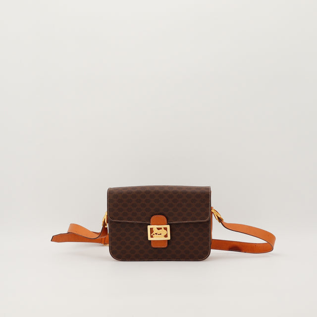 Le Triomphe Céline Macadam