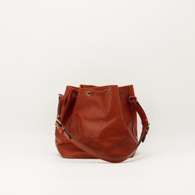 Amana-vintage-sacs-de-luxe-pas-cher-bag-details-occasion-speedy-dior-seconde-main-exclusif-sac-vuitton-authentique-noé-papillon