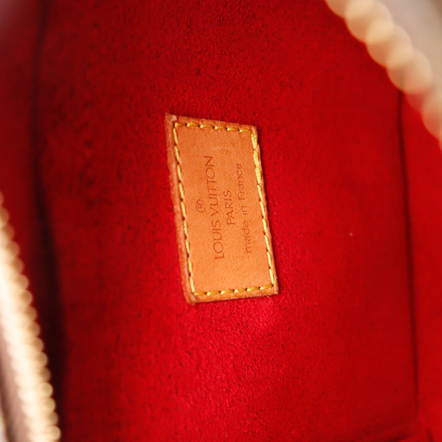 Amana-vintage-erschwingliche-luxustaschen-taschen-details-aus-vorbesitz-speedy-dior-aus-vorbesitz-exklusiv-authentische-vuitton-tasche-noé-papillon