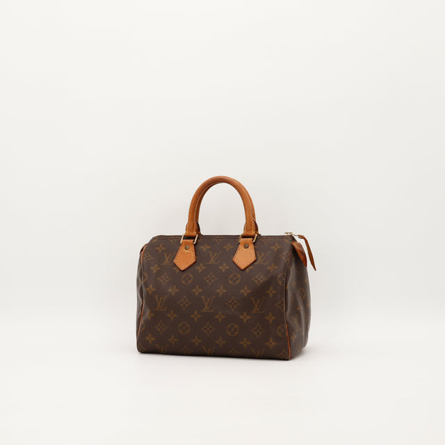 Amana-vintage-sacs-de-luxe-pas-cher-bag-details-occasion-speedy-dior-seconde-main-exclusif-sac-vuitton-authentique-noé-papillon