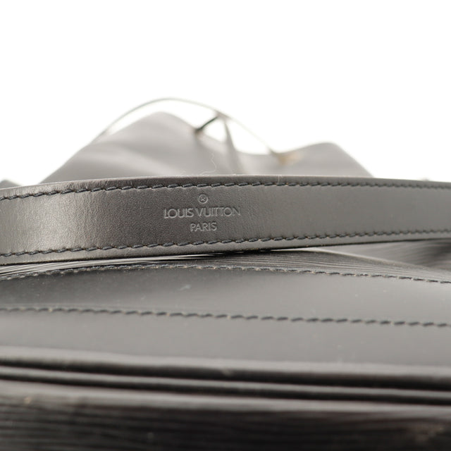 Amana-vintage-sacs-de-luxe-pas-cher-bag-details-occasion-speedy-dior-seconde-main-exclusif-sac-vuitton-authentique-noé-papillon