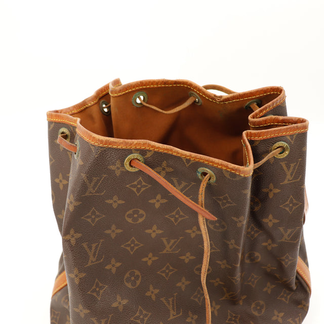 Amana-vintage-sacs-de-luxe-pas-cher-bag-details-occasion-speedy-dior-seconde-main-exclusif-sac-vuitton-authentique-noé-papillon