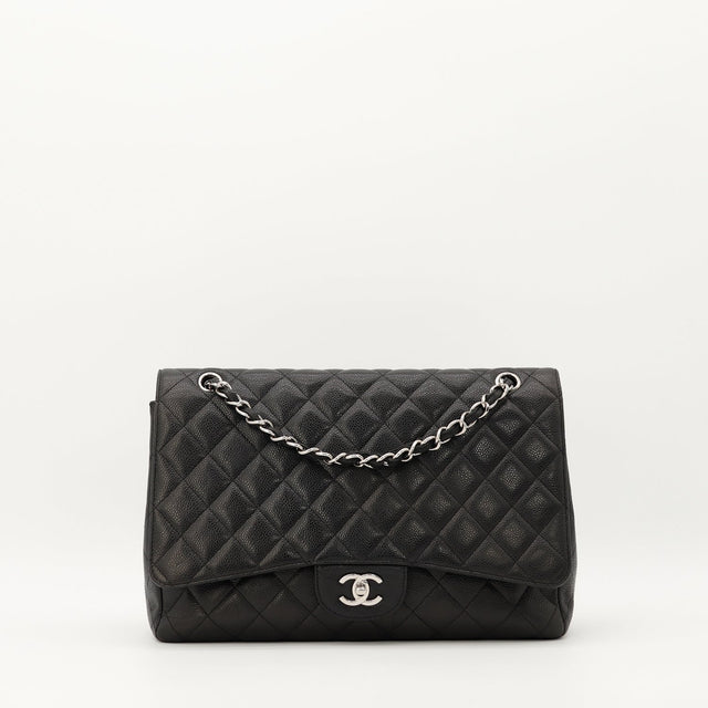 Sac Chanel Maxi Jumbo cuir caviar noir vue de face occasion authentique — AMANA Vintage