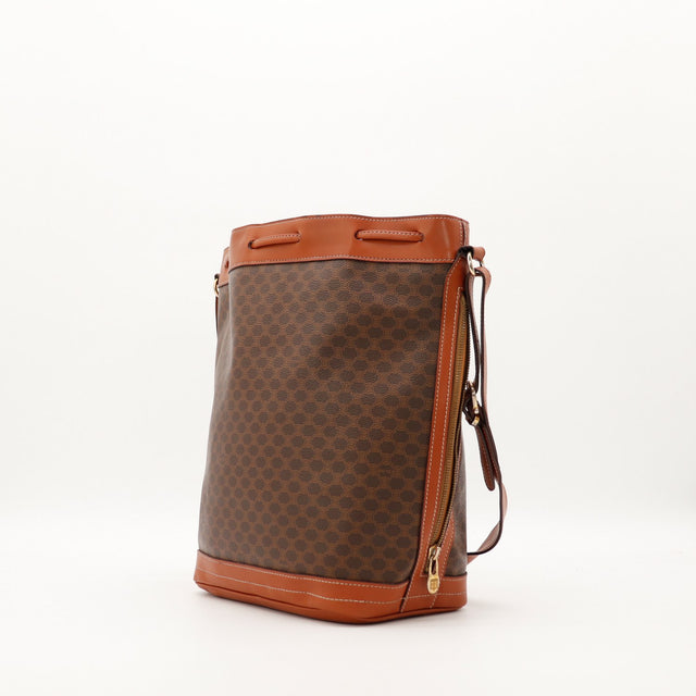 Detail poche zippee laterale sac Celine Seau Macadam occasion authentique — AMANA Vintage