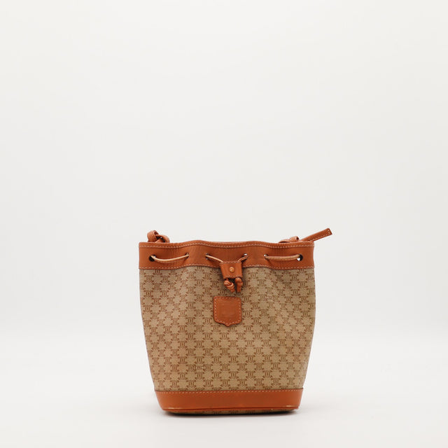 Seau Celine Macadam toile monogrammée cognac vue de face occasion authentique — AMANA Vintage