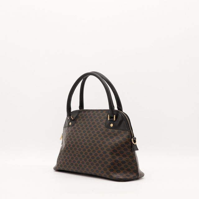 Sac à main Céline Macadam vue de trois quarts occasion authentique — AMANA Vintage