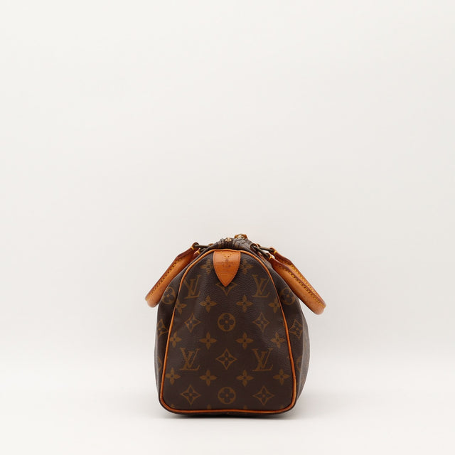 Détail de la fermeture Louis Vuitton Speedy 25 Toile Monogramme occasion authentique — AMANA Vintage