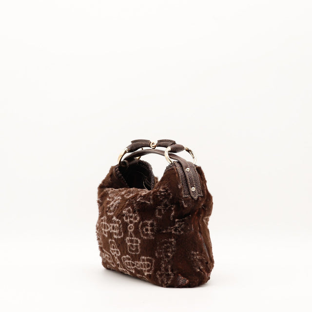 Sac Céline Hobo fourrure vue de trois quarts anneaux dorés occasion authentique — AMANA Vintage