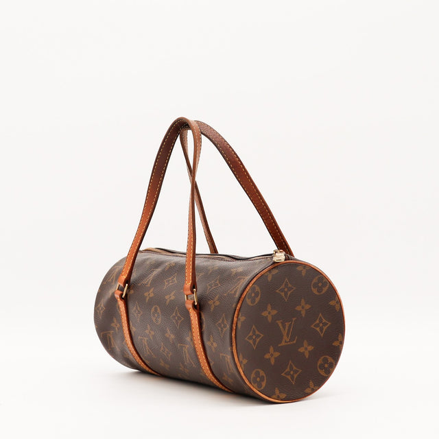 Détail des anses en cuir vachette Louis Vuitton Papillon 26 occasion authentique — AMANA Vintage