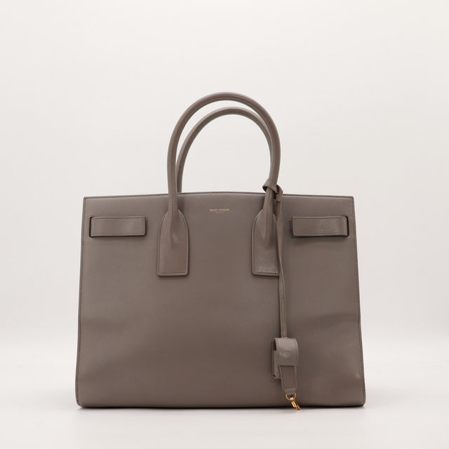 Sac de Jour Grand Saint Laurent cuir lisse taupe vue de face occasion authentique — AMANA Vintage
