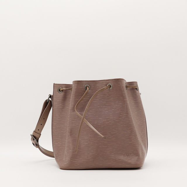 Sac Louis Vuitton Petit Noé cuir Épi taupe vue de face occasion authentique — AMANA Vintage