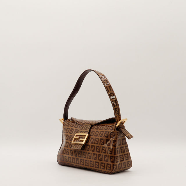 Sac Fendi Baguette vue trois quarts toile Zucchino marron occasion authentique — AMANA Vintage
