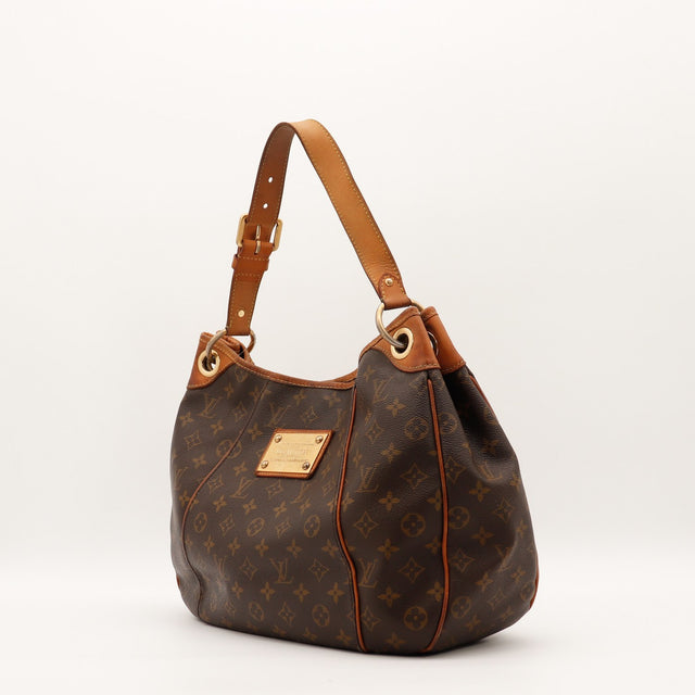 Sac Louis Vuitton Galliera PM vue trois quarts toile Monogramme occasion authentique — AMANA Vintage