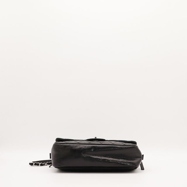 Vue de dessous Chanel Timeless Jumbo noir cuir lisse — AMANA Vintage