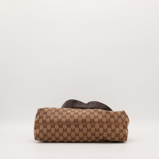 Hobo Gucci vue du dessous toile monogrammée — AMANA Vintage