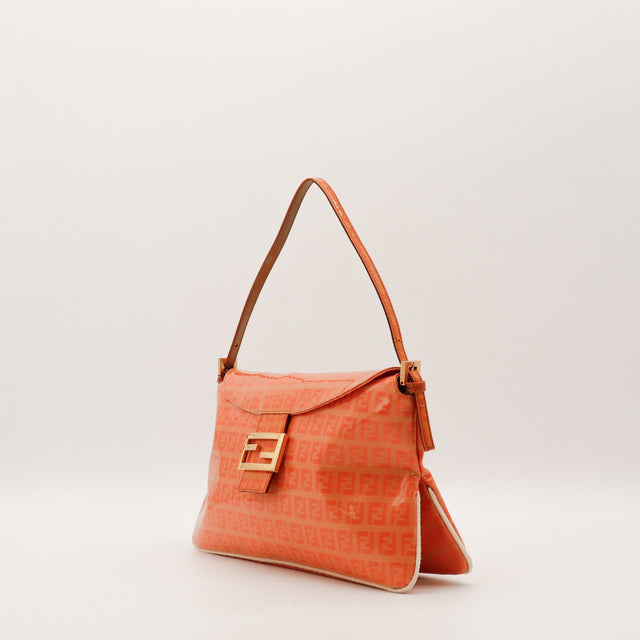 Sac épaule Fendi Zucchino rouge vue trois quarts occasion authentique — AMANA Vintage
