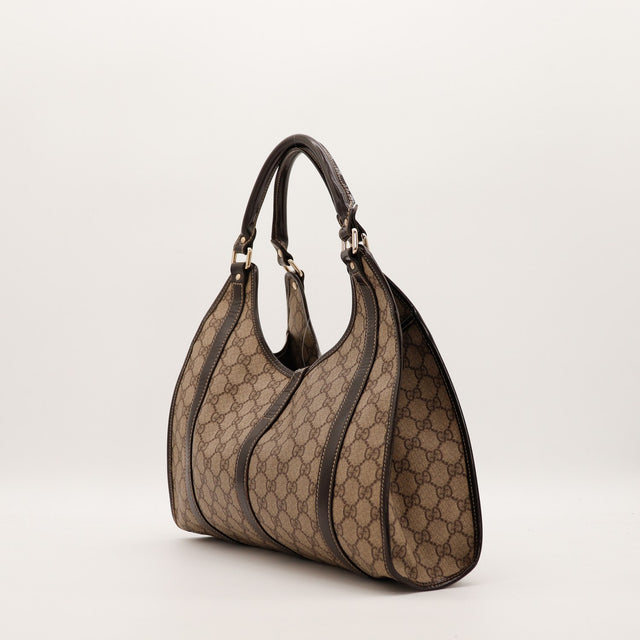 Hobo Gucci vue de trois quarts côté gauche silhouette souple — AMANA Vintage