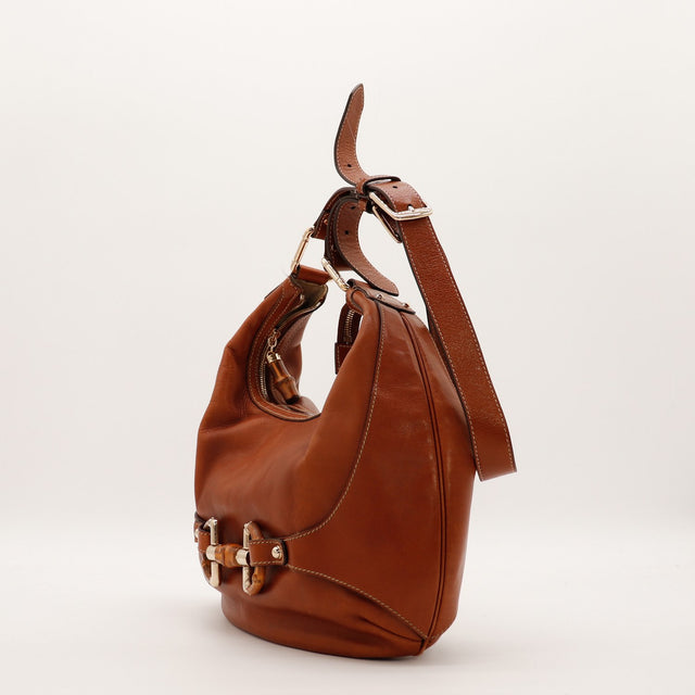 Sac Gucci Hobo Bambou cuir cognac vue de côté avec bandoulière amovible occasion authentique — AMANA Vintage