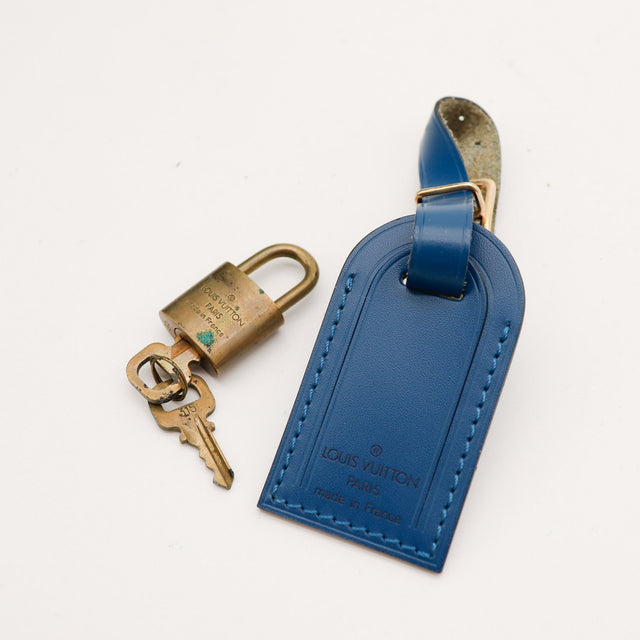 Interieur Porte-Documents Voyage Louis Vuitton Epi bleu doublure noire propre — AMANA Vintage