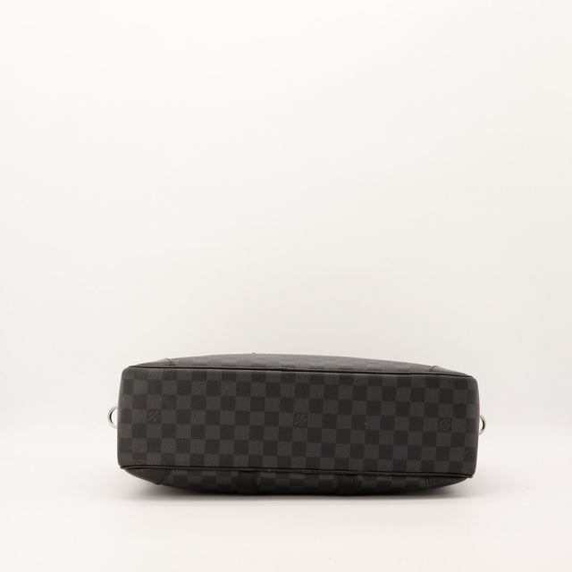 Vue du bas porte-documents Louis Vuitton Damier Graphite occasion — AMANA Vintage