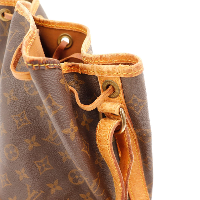 Détail de la doublure Louis Vuitton Petit Noé Toile Monogramme occasion authentique — AMANA Vintage
