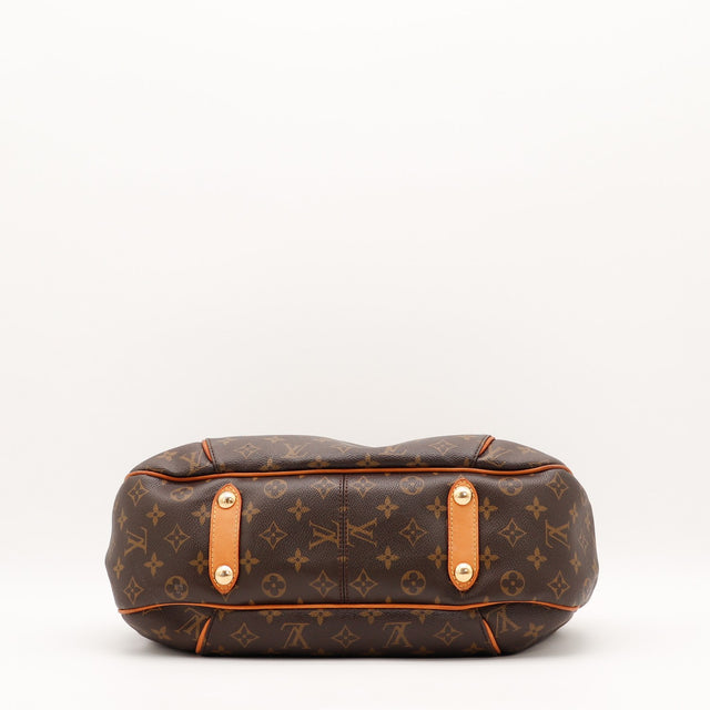 Détail de l'anse réglable en cuir vachette Louis Vuitton Galliera PM occasion authentique — AMANA Vintage