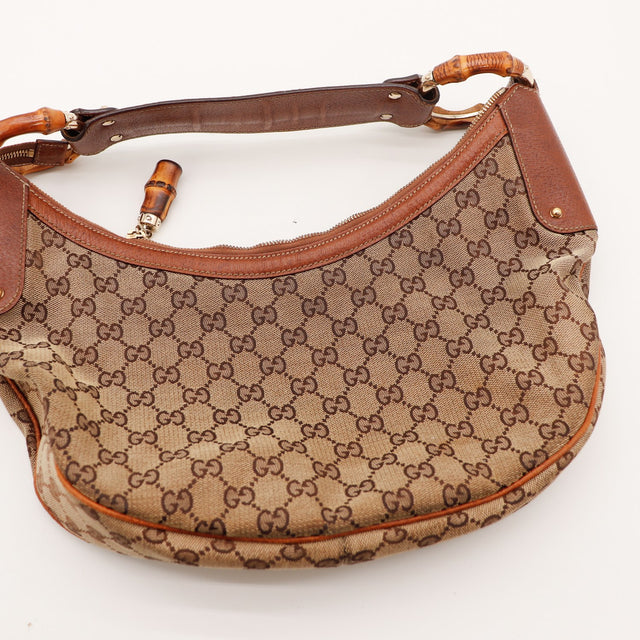 Détail haut du sac Gucci Hobo Bambou tirette bambou occasion authentique — AMANA Vintage