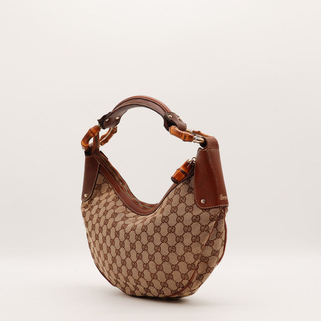 Détail des anneaux en bambou Gucci Hobo Bambou occasion authentique — AMANA Vintage