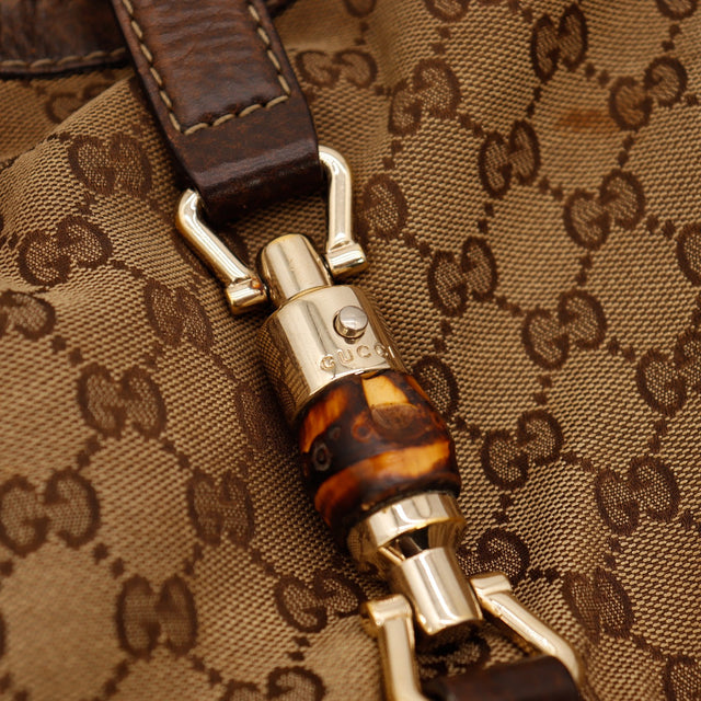 Détail fermoir piston bambou Gucci New Jackie occasion authentique — AMANA Vintage