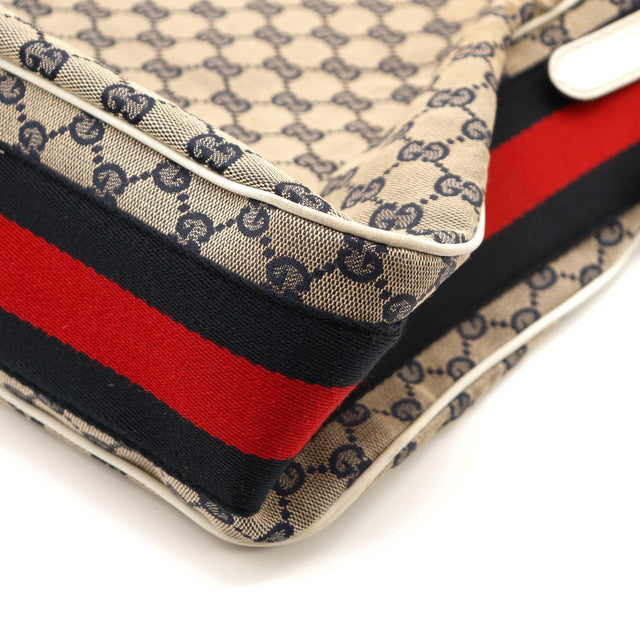 Détail coin et bande Web sac Gucci Hobo Web occasion authentique — AMANA Vintage