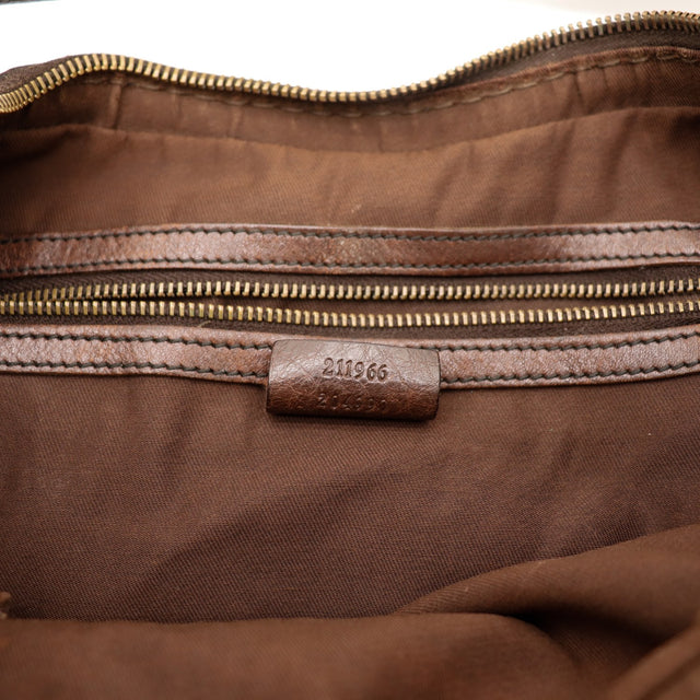 Intérieur et référence gravée sac Gucci Hobo occasion authentique — AMANA Vintage