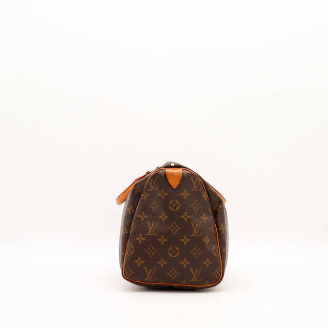 Vue de profil droit Louis Vuitton Speedy 30 cuir vachette patiné — AMANA Vintage