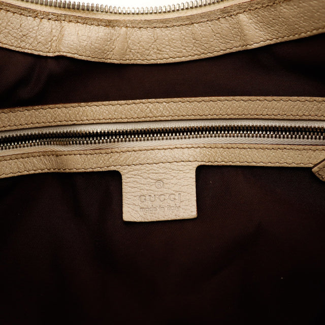 Intérieur doublure et estampille Gucci made in Italy Hobo Demi Lune — AMANA Vintage