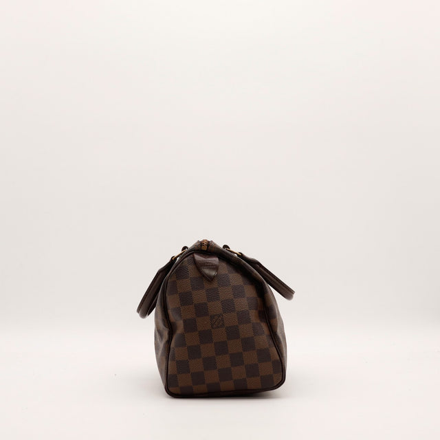 Vue de dessous Louis Vuitton Speedy 25 Damier Ébène — AMANA Vintage